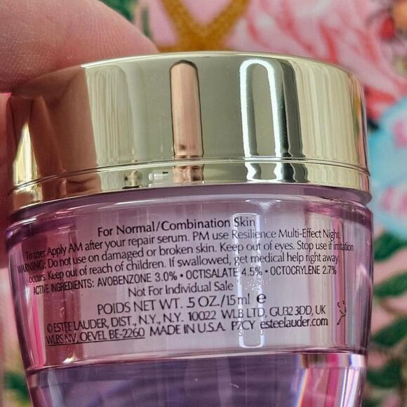 Women's Estee Lauder Makeup set of 5 travel size skin care - Picture 3 of 9
